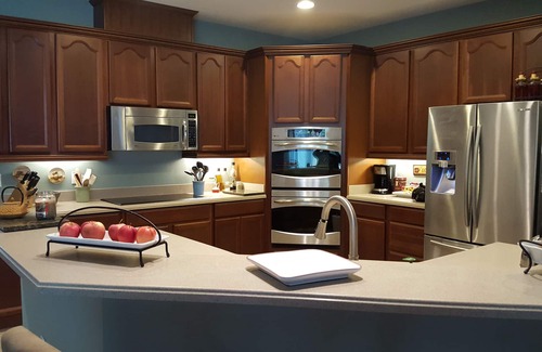 Plymouth House | Ultimate Retreat: 5BR Home with Pool near Disney & Wekiva