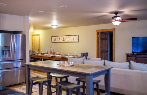 Lake Placid Condo | Inviting 6-Bed Oasis with Private Outdoor Space, Steps to Main