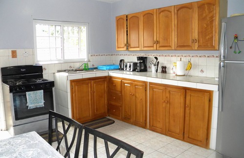 Negril Villa | Exquisite Tropical Breeze Villa: 7 Bedroom Oceanfront Retreat