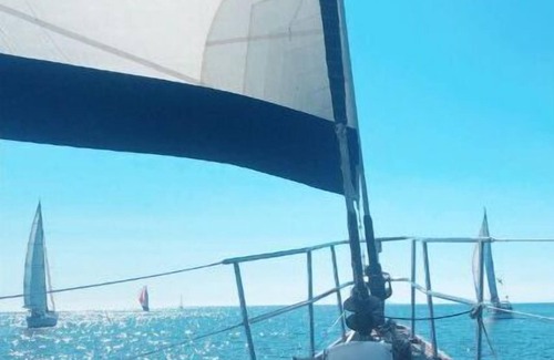 La Paz Boat Rental | Elegant 72-Foot Yacht: Explore the Sea of Cortez in Style
