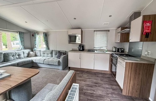 Belton House | Cozy 8 Berth Caravan at Wild Duck Haven Park, Norfolk