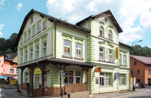 Tanvald Apartment | Spacious Apartment for 12: WiFi, Pets Welcome & Parking