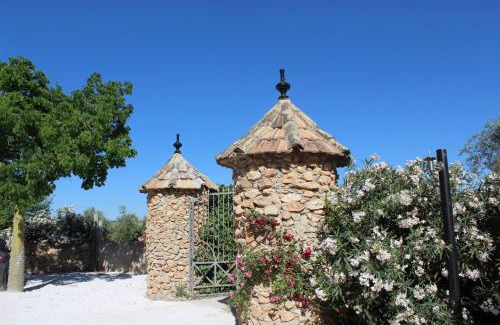 Puente Genil House | Idyllic Villa Stay with Pool in the Heart of Andalusia