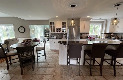 Harbor Springs House | Idyllic Retreat: 5-Bedroom Haven with Hot Tub in Harbor Springs