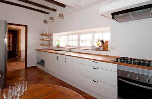 Pata de Cima Villa | Inviting Algarve Villa with Private Pool & Outdoor Kitchen