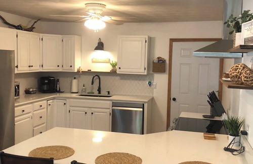 Blossvale House | New Blue Heron Retreat Steps from Oneida Lake - 10/10 Rating