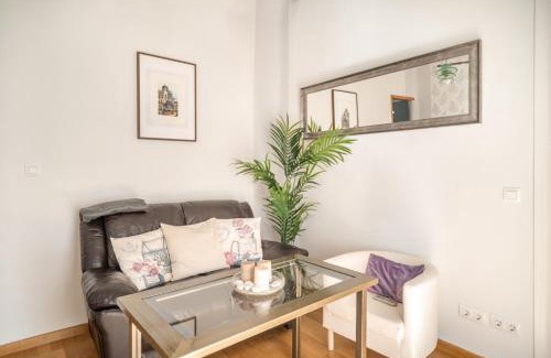 San Roque Apartment | Bright 1Bd 1Bth Hotel in Center - Family Friendly Stay