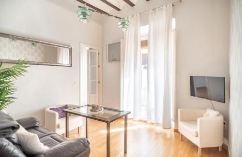 San Roque Apartment | Bright 1Bd 1Bth Hotel in Center - Family Friendly Stay