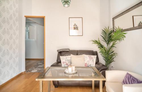 San Roque Apartment | Bright 1Bd 1Bth Hotel in Center - Family Friendly Stay