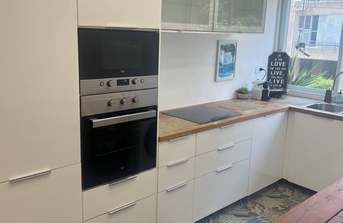 Netanya Apartment | Beautiful and charming apartment a few steps from the kikar atsmaout