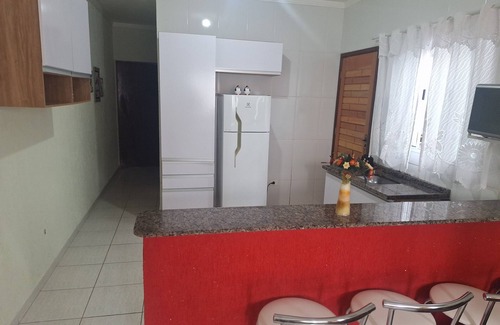 Raul Cury House | Cozy House Near Beach in Itanhaém - Pet Friendly & Ocean View