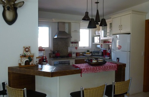 Canela House | Inviting House in Gated Community - Pet Friendly & Free WiFi
