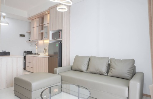 Setiabudi House | Cozy 2Br Samara Suites Apartment with Pool & Breakfast