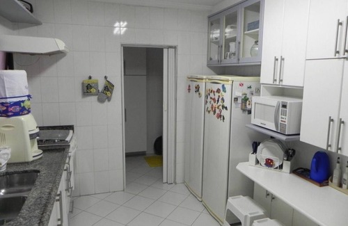 Tombo Apartment | Cozy Oceanfront Apartment with Pool and Spa by Tombo Beach