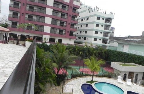 Tombo Apartment | Cozy Oceanfront Apartment with Pool and Spa by Tombo Beach