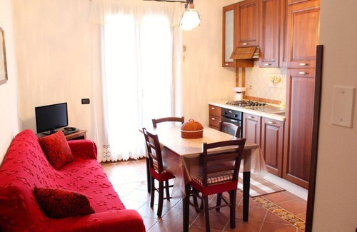 Torretta Apartment | Serene Countryside Retreat with Ocean View Near the Sea