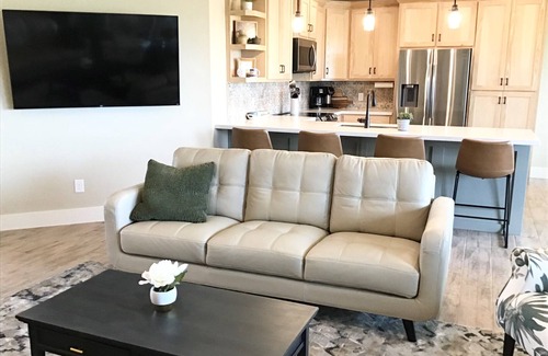 Laguna Vista House | Modern Retreat with Pool, Spa & Perfect 10 Review Score