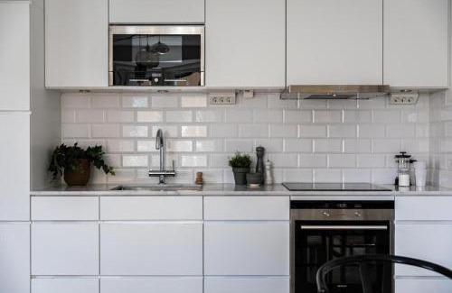 Appelviken Apartment | Modern Accommodation Ideal for Families Near Stockholm City