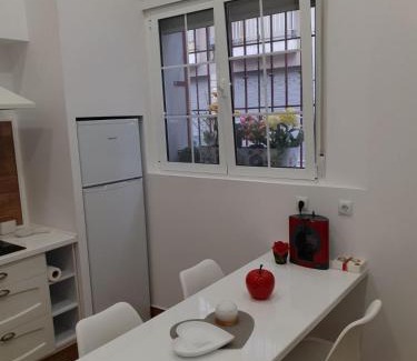 Alicante Apartment | Stylish Loft in Alicante - Child Friendly & Highly Rated 9.3