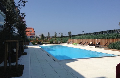 Nieuwpoort Apartment | Recent Apartment with Ocean View, Pool & Recreation Area