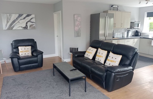 Acomb Apartment | Secluded Garden Apartment with Pet-Friendly Amenities