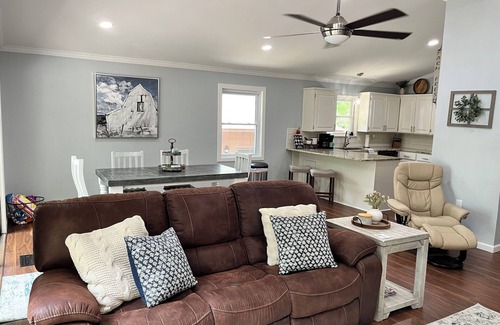 Hot Springs Village House | Unforgettable Lakefront Retreat with Pool and Hot Tub