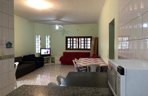 Centro House | Cozy Beachfront Escape with Ocean View and Pet-Friendly Perks