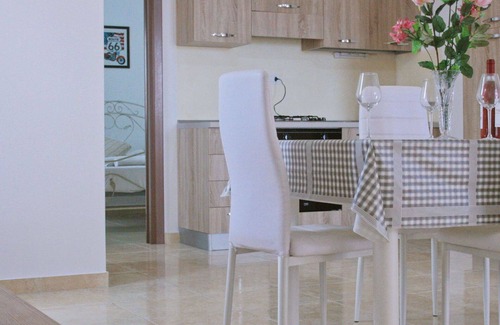 Torre Vado Apartment | Spacious Apartment for 10 with Ocean View and Terrace