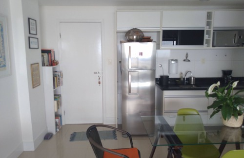 Rio Vermelho Apartment | Scenic Apartment with Pool and Breakfast in Salvador