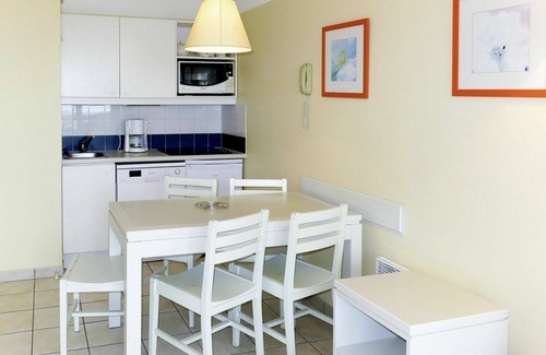 Chateau-d'Olonne Apartment | Cozy Apartment for 5 with Pool and Ocean View Terrace
