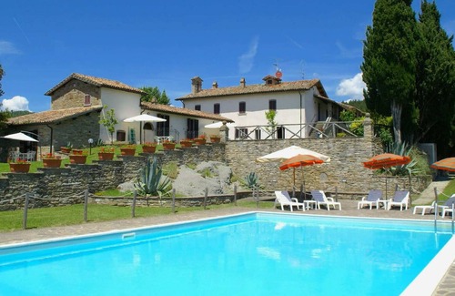 Fraccano House | Beautiful apartment with private terrace and panoramic swimming pool