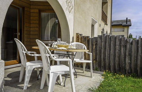 Sils-Maria Apartment | Inviting Apartment for 4 with WiFi, Patio & Pet-Friendly