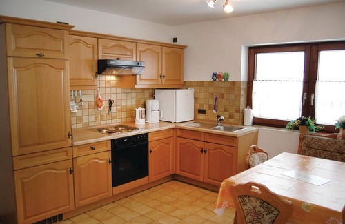 Steinach Apartment | Inviting 2 Bedroom Retreat in Welschensteinach with Spa