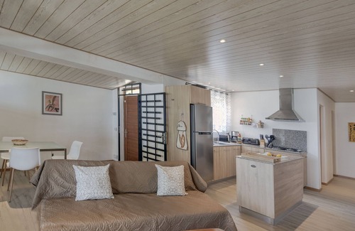 Tombeau Bay Apartment | Seaside Retreat at Le Bi-Dul with Pool & Ocean Views