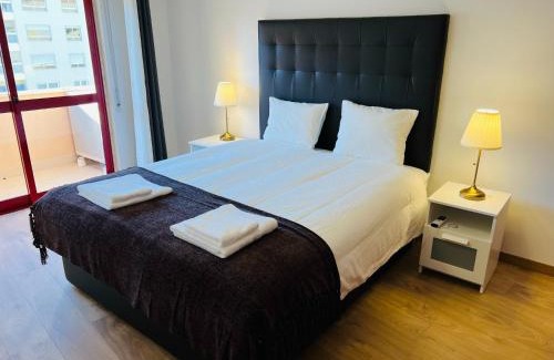 Povoa de Santa Iria Apartment | Inviting Apartment for Families and Friends - Rated 9.5/10