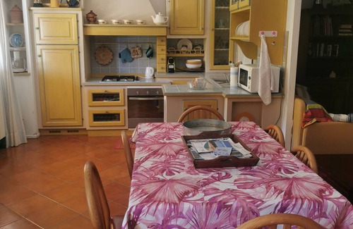 Rossi Apartment | Cozy Apartment Just 10 Minutes from the Beach