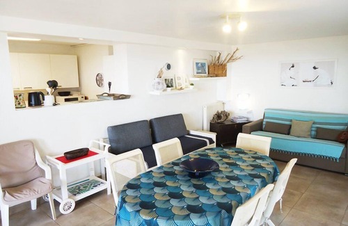 La Croix-Valmer Apartment | Oceanfront Apartment for 6 with Beach Access and Views