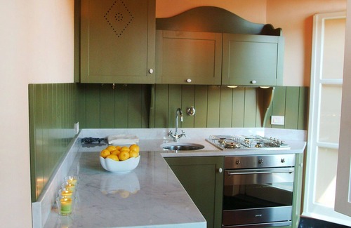 Santo Stefano del Ponte Villa | Welcoming Villa Apartment for 6 with Ocean View & WiFi