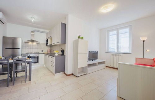 Sestri Levante Apartment | Inviting Apartment for 5 with Ocean View and Pet Access