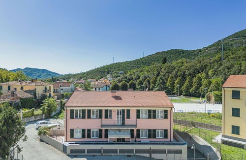 Sestri Levante Apartment | Inviting Apartment for 5 with Ocean View and Pet Access