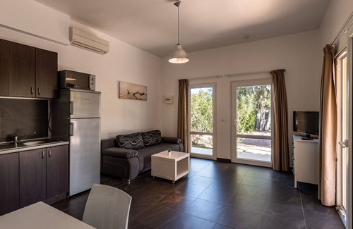 Favone Apartment | Comfortable Retreat for 4 with Pool and Pet-Friendly Perks