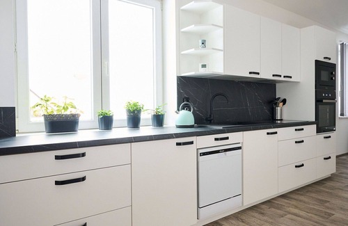 Desna Apartment | Inviting Apartment for 6 with Pool, Terrace & Free WIFI