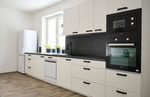 Desna Apartment | Inviting Apartment for 6 with Pool, Terrace & Free WIFI