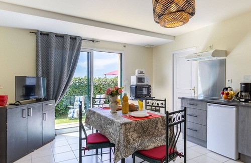 Plougonvelin Apartment | Cozy Apartment with Ocean View, Pets Welcome & Free WIFI