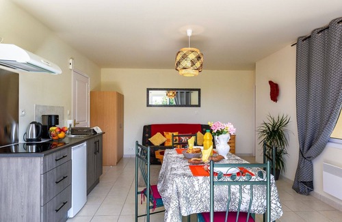 Plougonvelin Apartment | Cozy Apartment with Ocean View, Pets Welcome & Free WIFI