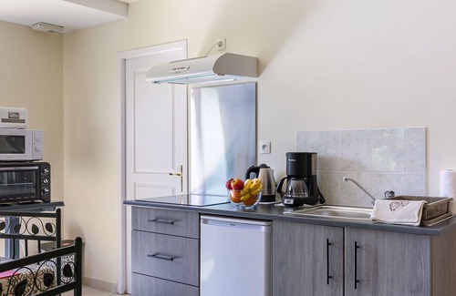 Plougonvelin Apartment | Cozy Apartment with Ocean View, Pets Welcome & Free WIFI