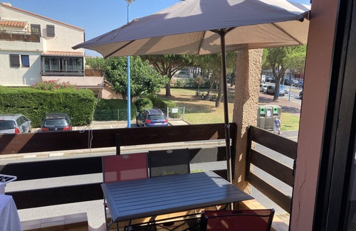 Saint-Cyprien Plage Apartment | Cozy Apartment by the Sea with Breathtaking Views