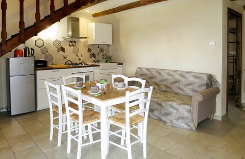 Bolsena Apartment | Cozy Apartment for 6 with Pool, Terrace & Pet-Friendly Stay