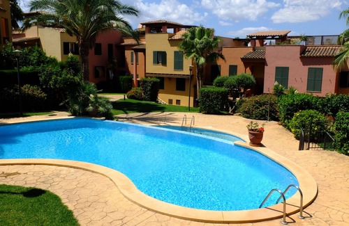 Son Veri Nou Apartment | Elegant Apartment with Sea Views and Three Pools