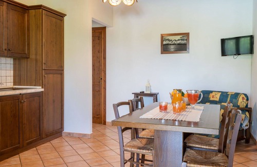 Bolsena Villa | Inviting Villa Apartment for 6 with Pool and Pet Friendly